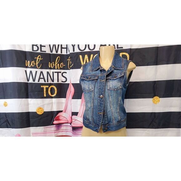 Mudd Vest  - Picture 6 of 6